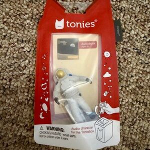 NWT National Geographic Astronaut Tonie ✨Buy 3 get 1 Free✨